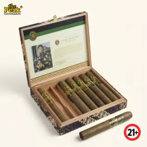 Foto kemasan Cerutu Taru Martani Gift Box Batik (Isi 6 Batang) di atas latar belakang netral Peakwine