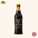 Foto Guinness Foreign Extra Stout Bottle 325 ml di atas latar belakang netral Peakwine