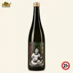 Foto botol Kozaemon House Junmai 720ml di atas latar belakang netral Peakwine