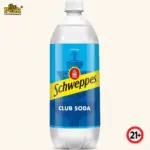 Foto Schweppes Soda Water 250 ml di atas latar belakang netral Peakwine